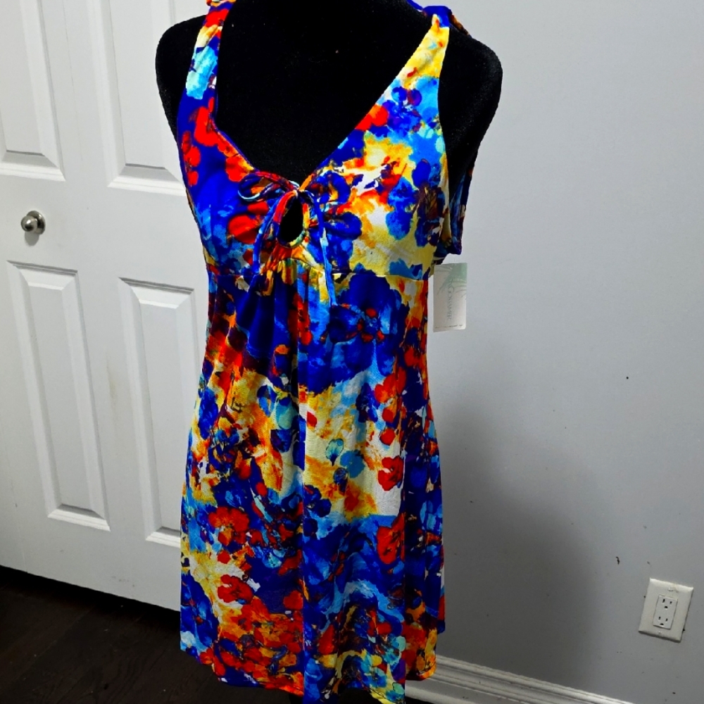 Vibrant Floral Sleeveless, Top, No Sleeves, Thigh Length Size M